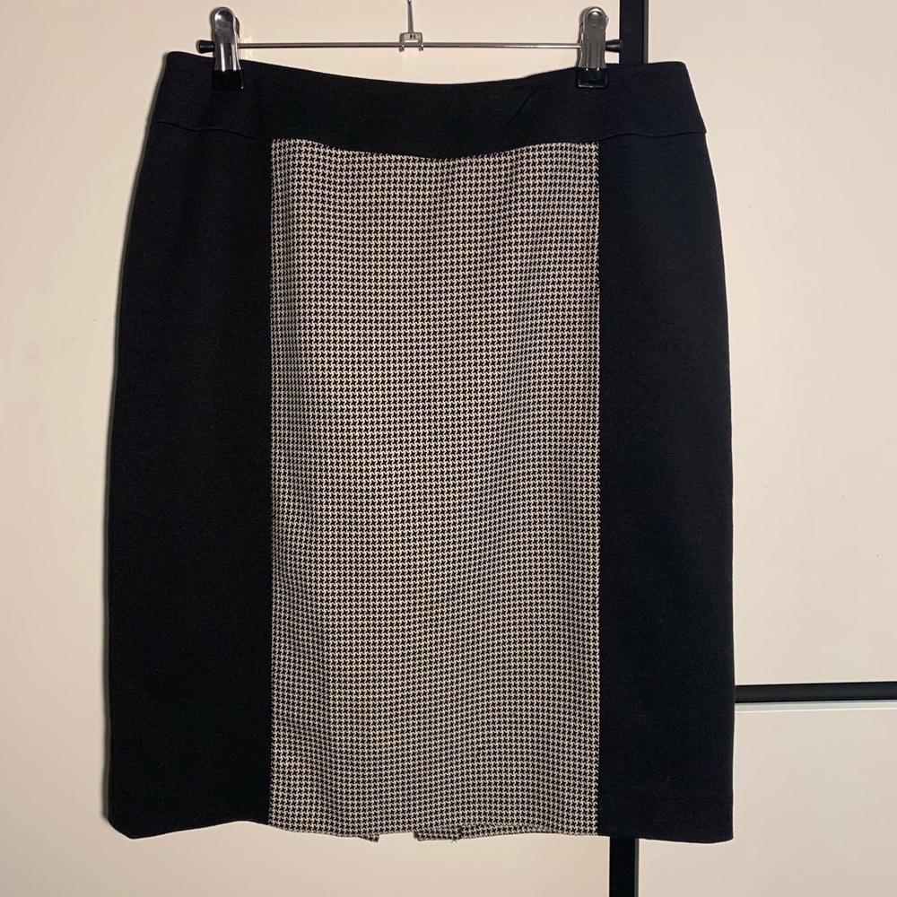 Tahari Arthur S. Levine houndstooth pencil skirt